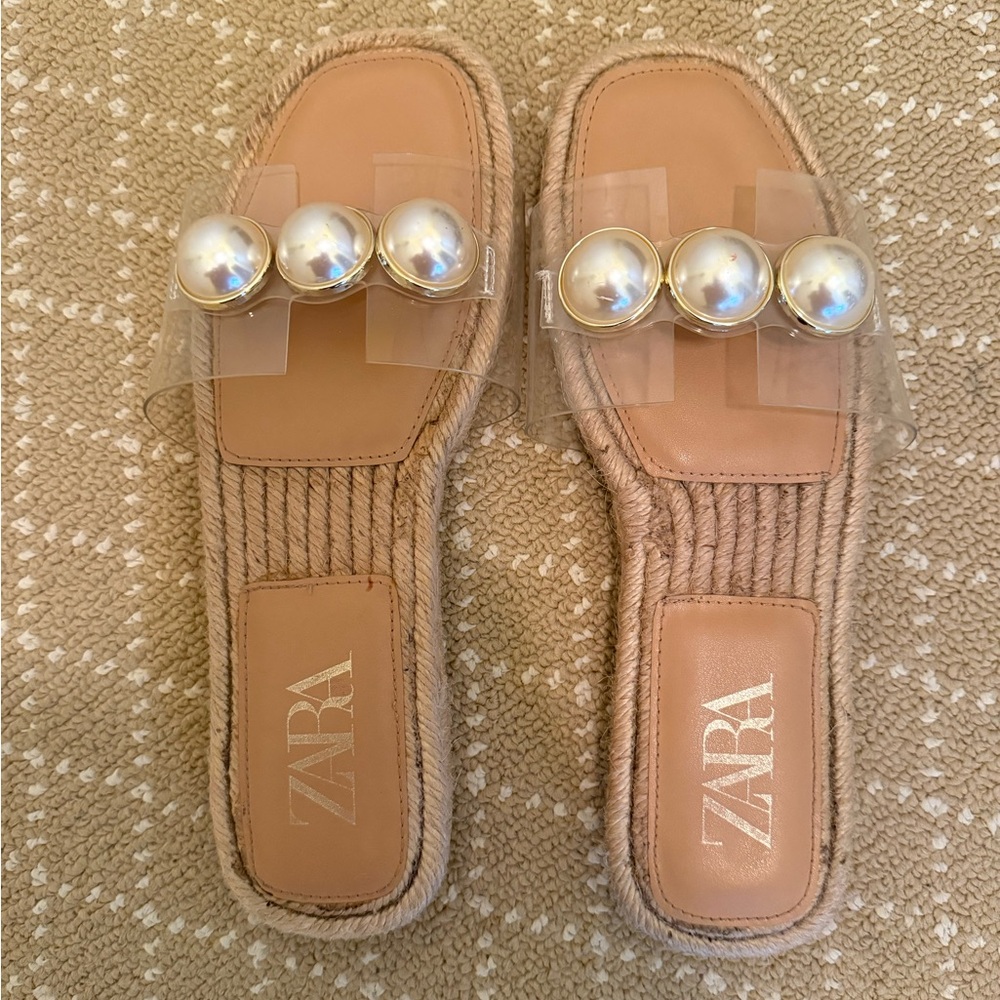 Zara Beige Pearl Decorated Sandals